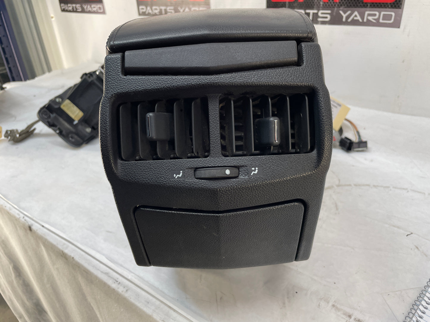 2010 Cadillac CTS-V Sedan Center Console w/ Automatic Shifter OEM