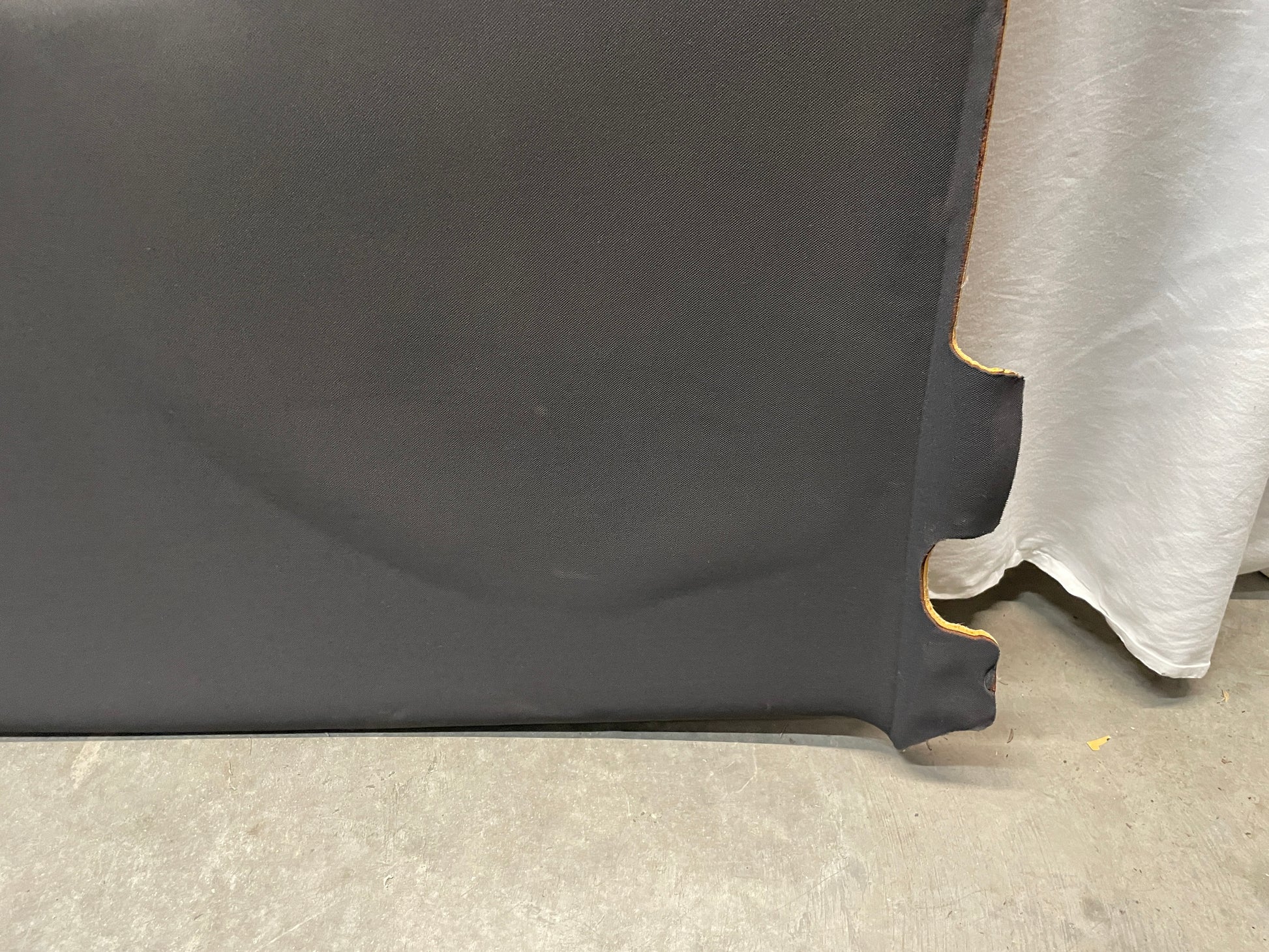 2004 Pontiac GTO Head Liner Headliner Ebony OEM - Day's Parts Yard