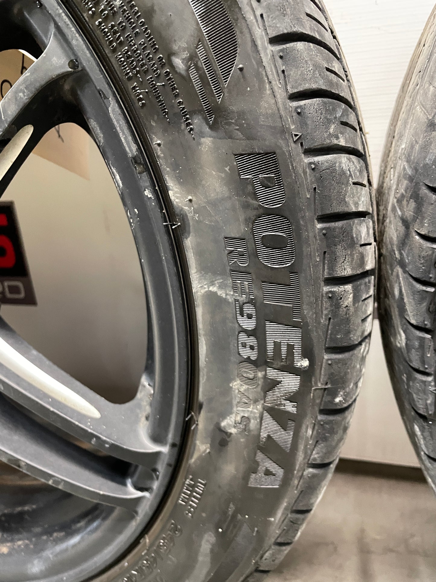 2009 Pontiac G8 After Market Wheels and Tires LOCAL PICK UP - Day's Parts Yard