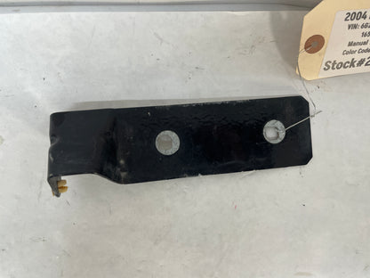 2004 Pontiac GTO LH Driver Fender Side Skirt Rocker Molding Support Bracket OEM - Day's Parts Yard