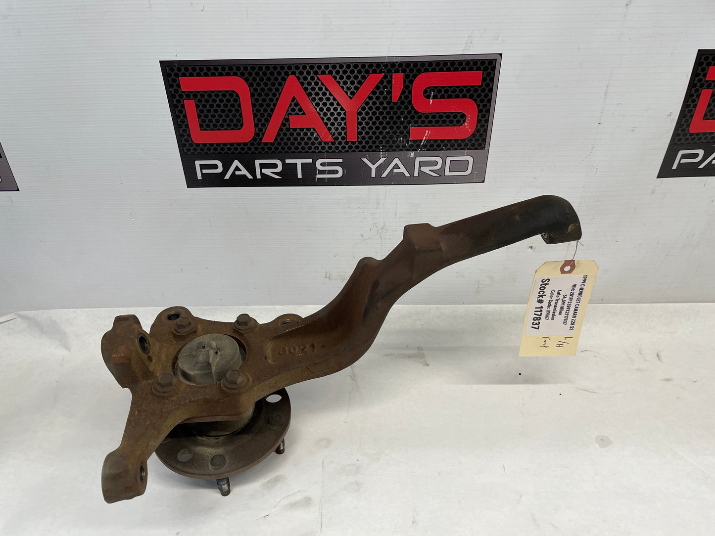 1999 Chevy Camaro Z28 SS LH Driver Front Spindle Knuckle Hub Wheel Bearing OEM