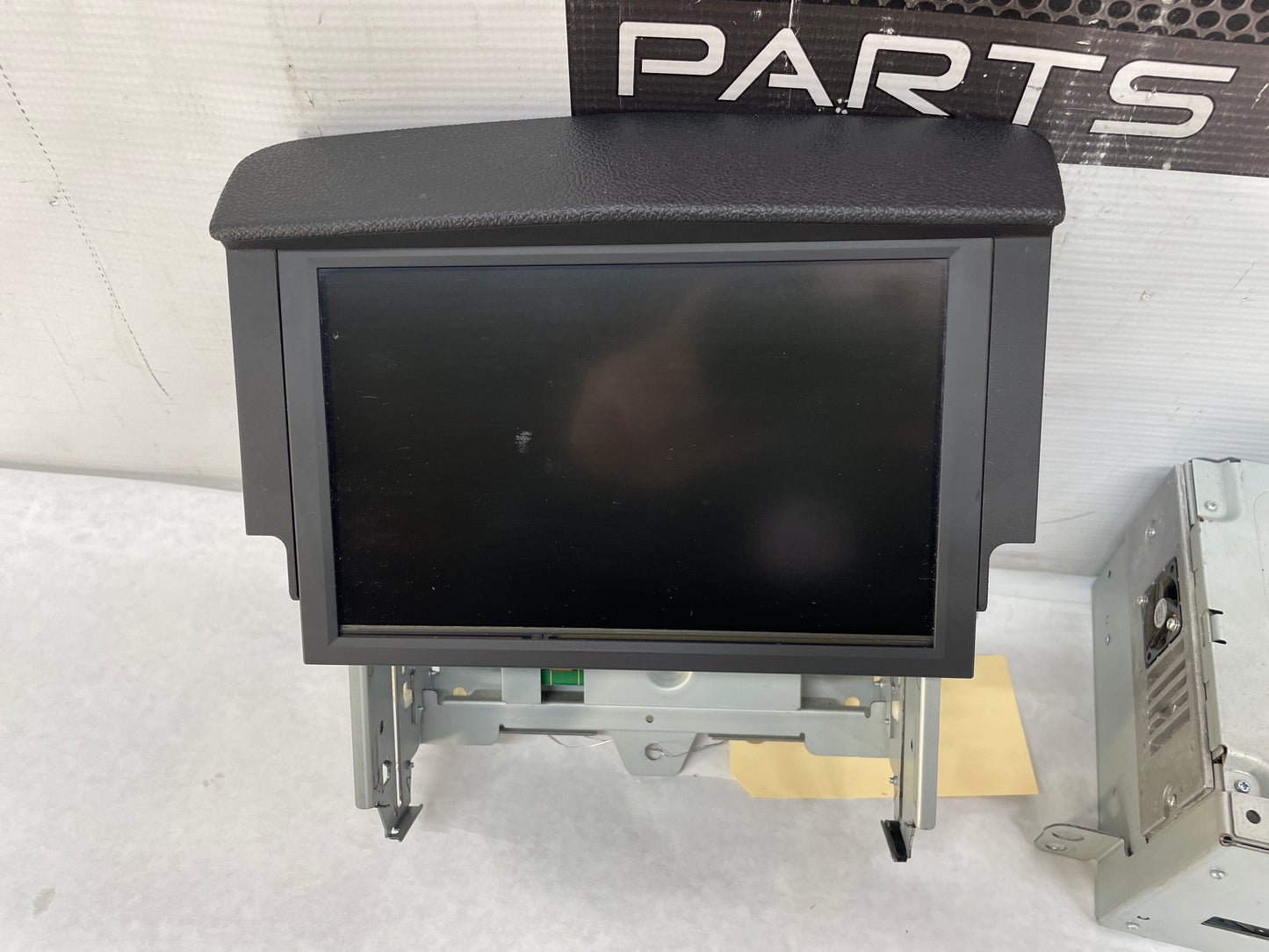 2010 Cadillac CTS-V Sedan Navigation Pop Up Touch Screen Display Unit w/ Radio Unit OEM
