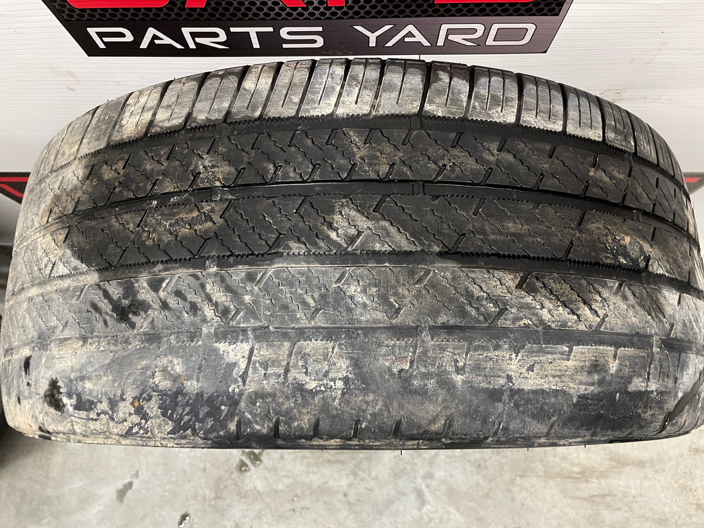 2009 Pontiac G8 After Market Wheels and Tires LOCAL PICK UP - Day's Parts Yard