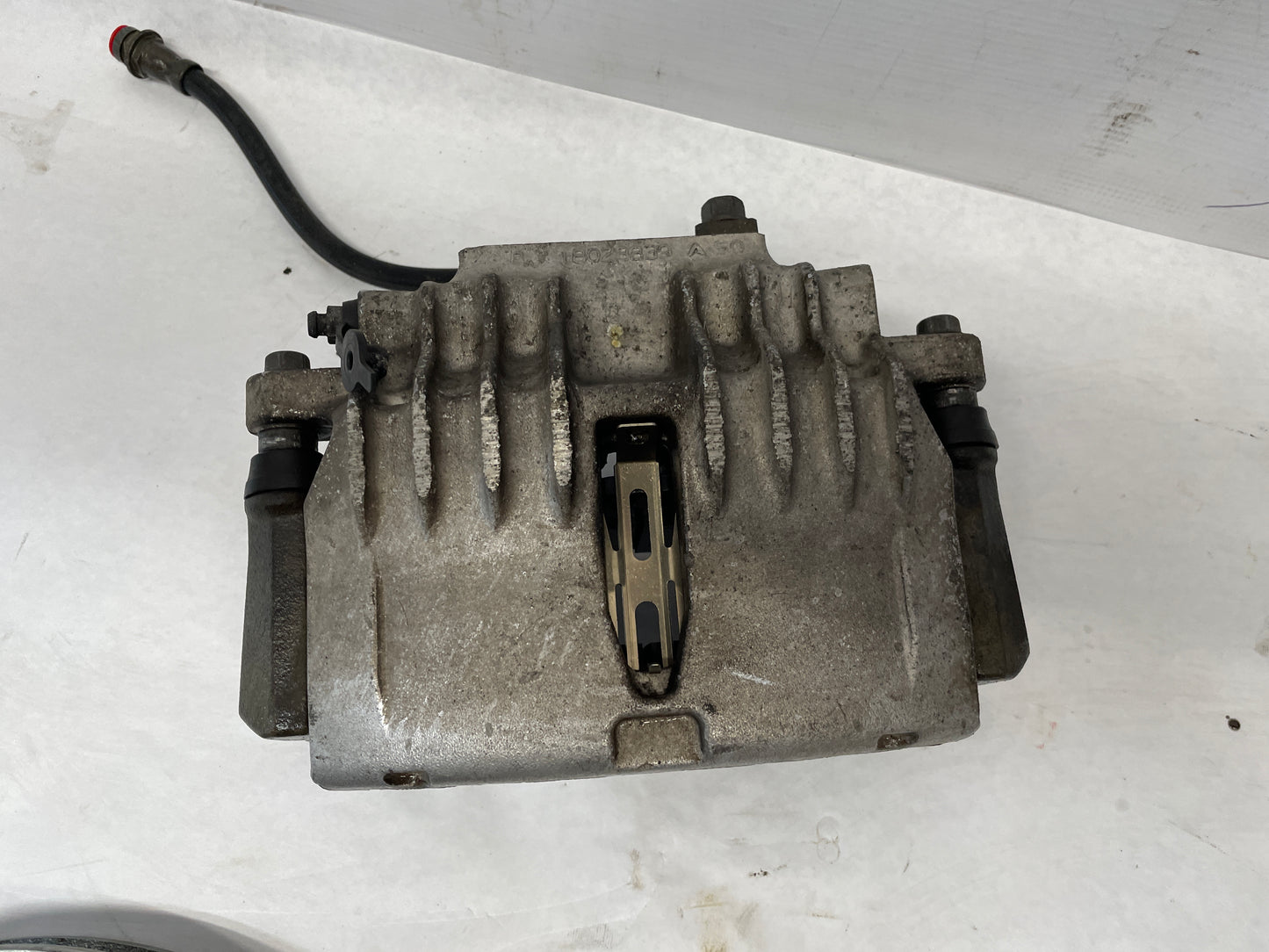 1999 Chevy Camaro Z28 SS RH & LH Front Brake Calipers & Rotors OEM