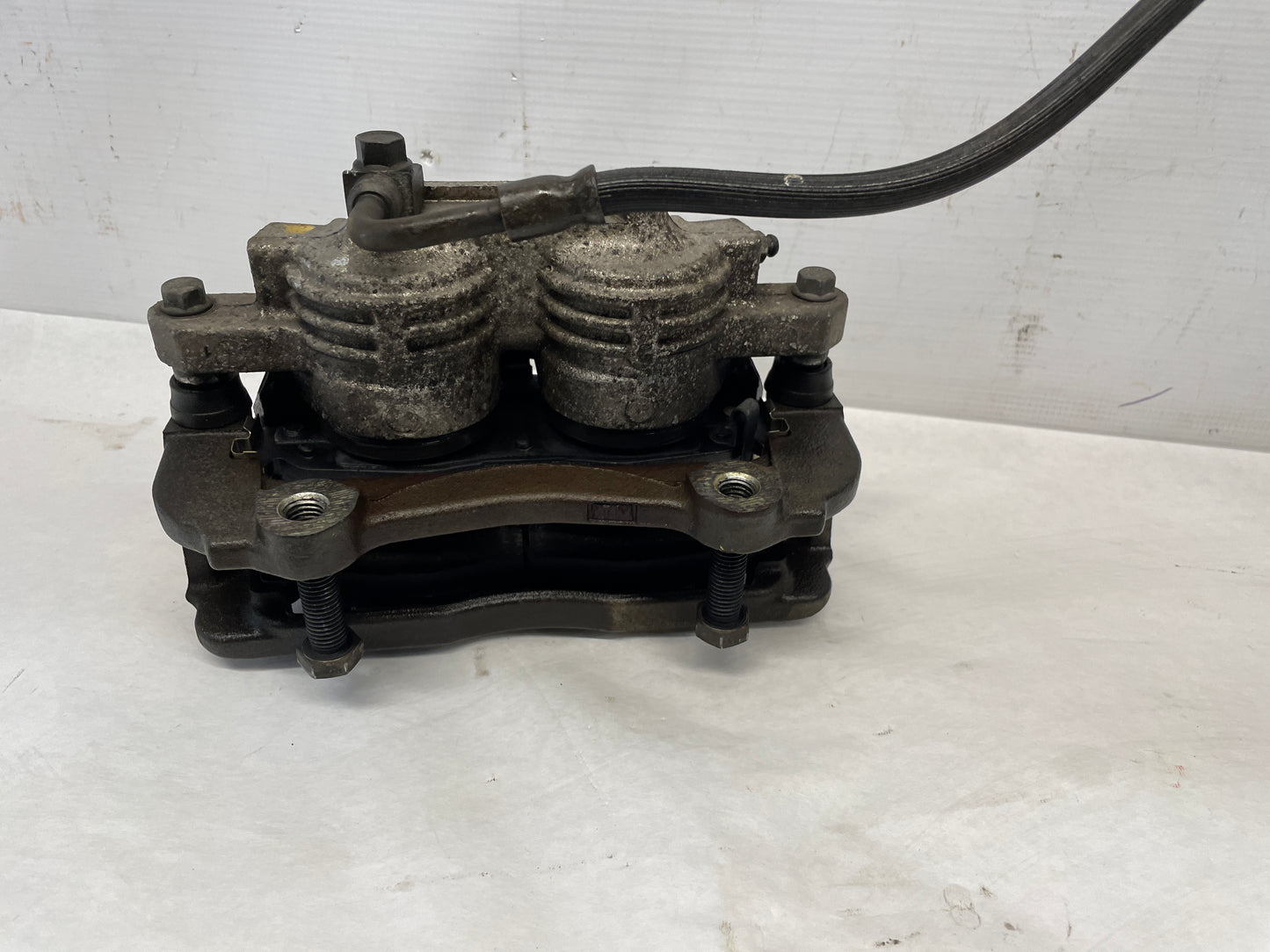 1999 Chevy Camaro Z28 SS RH & LH Front Brake Calipers & Rotors OEM