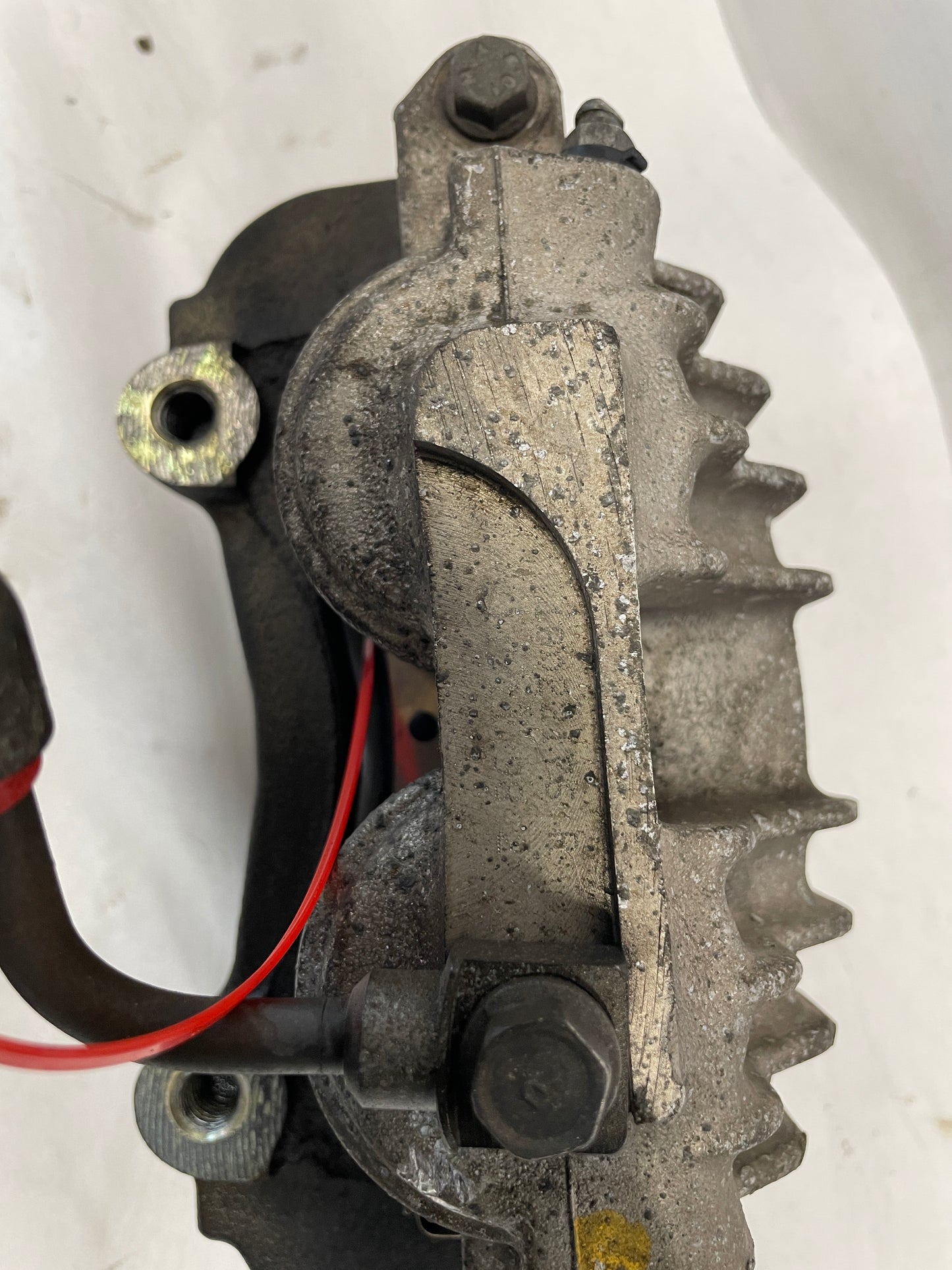 1999 Chevy Camaro Z28 SS RH & LH Front Brake Calipers & Rotors OEM