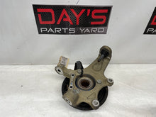 2004 Chevy Corvette RH Passenger Front Suspension Spindle Knuckle Hub OEM