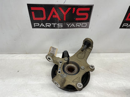 2004 Chevy Corvette RH Passenger Front Suspension Spindle Knuckle Hub OEM