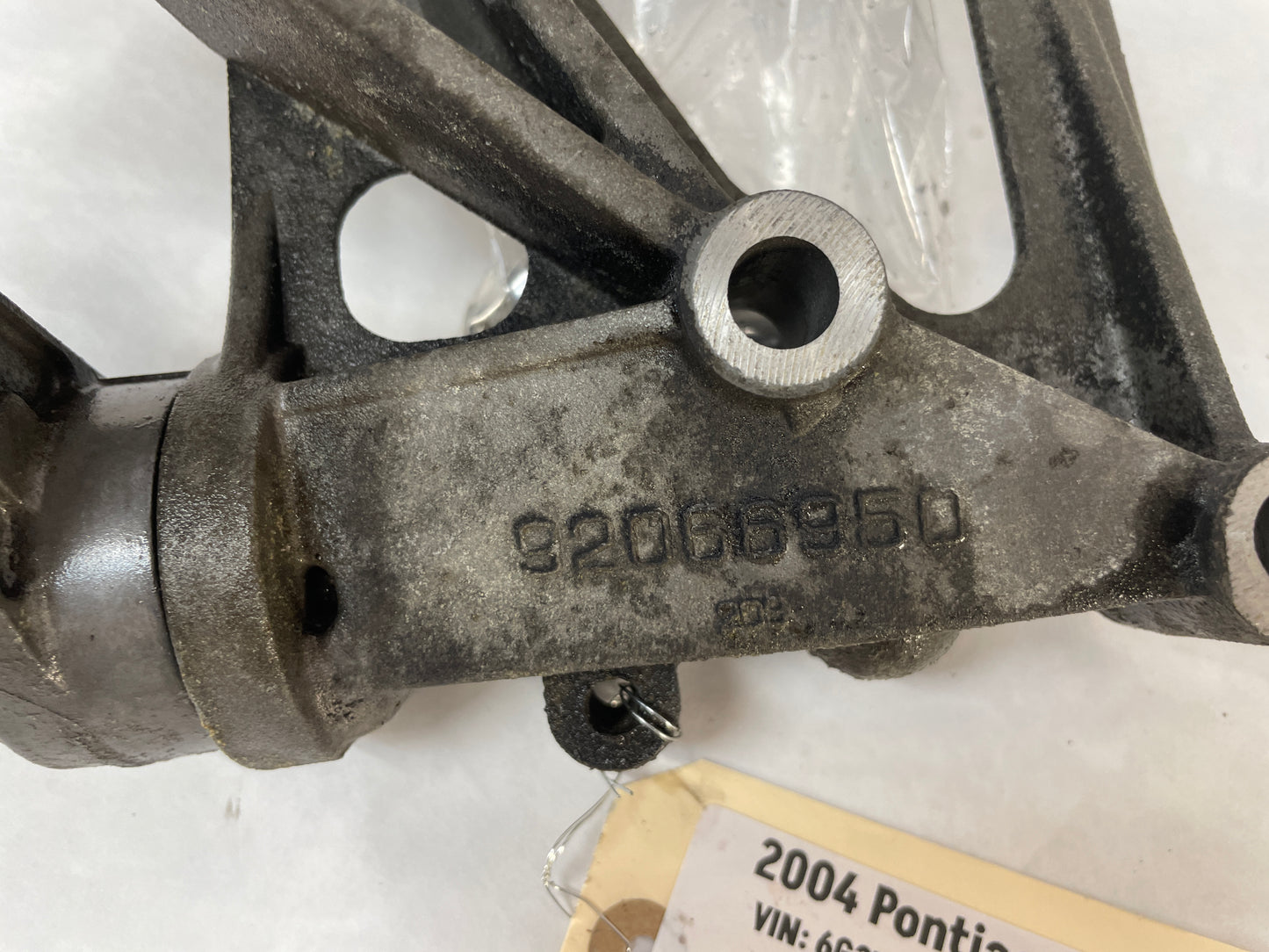 2004 Pontiac GTO AC A/C Air Conditioner Compressor Bracket Mount w/ Hardware OEM