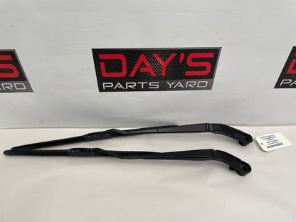 2019 Chevy Camaro ZL1 1LE RH & LH Windshield Wiper Arms OEM