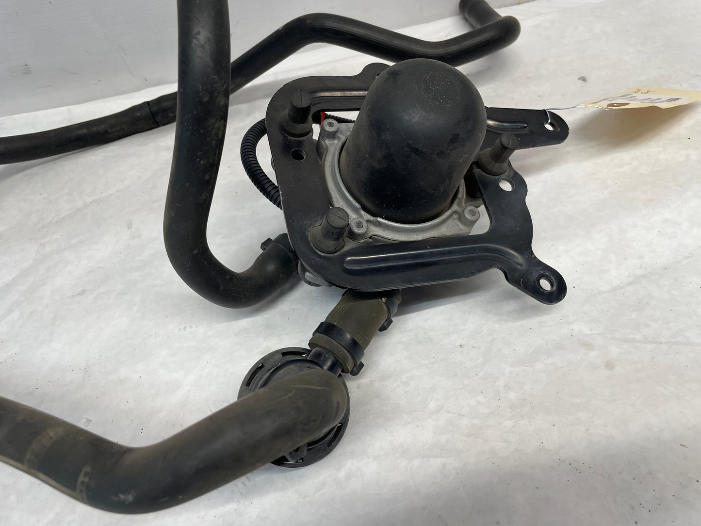 2004 Chevy C5 Corvette Emissions Secondary Air Pump w/ Lines Hoses Tubes OEM