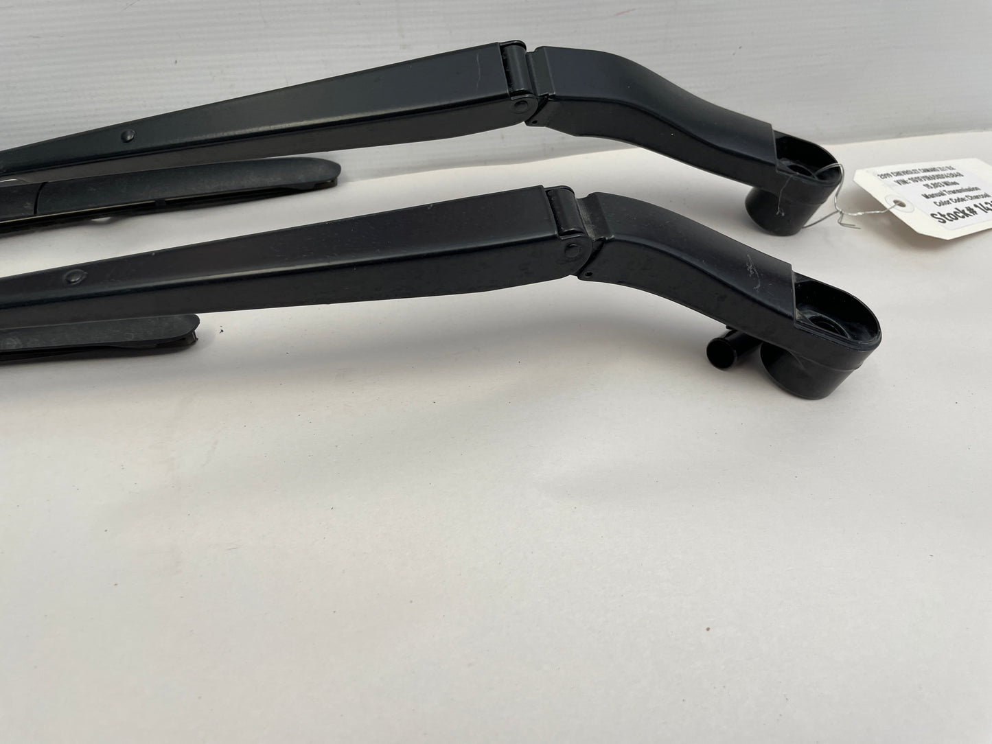 2019 Chevy Camaro ZL1 1LE RH & LH Windshield Wiper Arms OEM