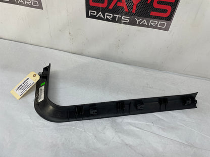 2010 Cadillac CTS-V Sedan LH Driver Front Sill Carpet Retainer Trim Molding OEM