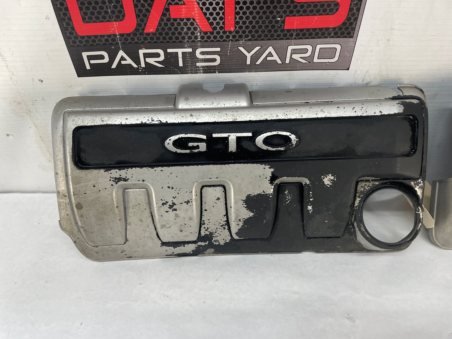 2004 Pontiac GTO RH & LH Engine Motor Intake Manifold Coil Covers Set OEM