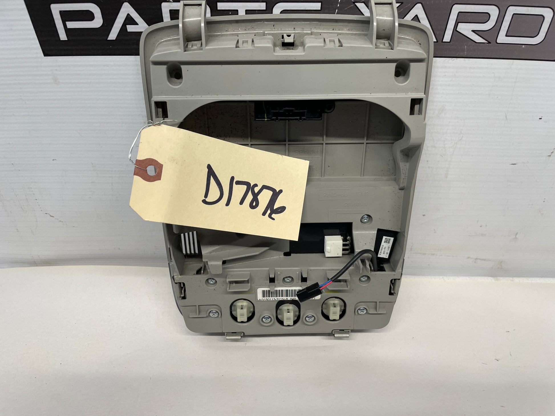 2017 Chevrolet SS Sedan Over Head Console Dome Map Light OEM - Day's Parts Yard