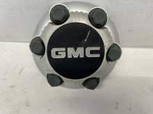 GMC SILVER CENTER CAP - Day's Parts Yard