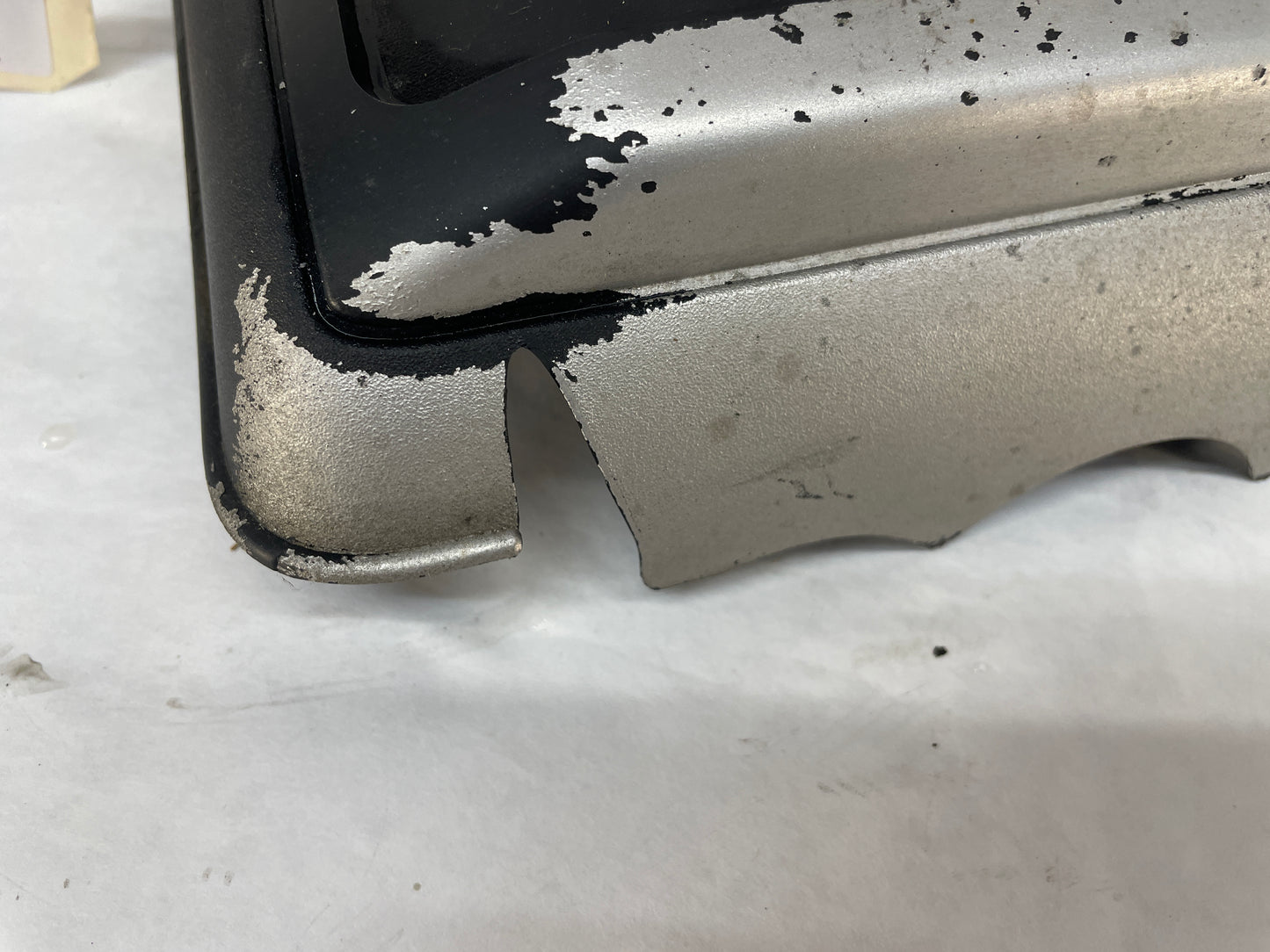 2004 Pontiac GTO RH & LH Engine Motor Intake Manifold Coil Covers Set OEM