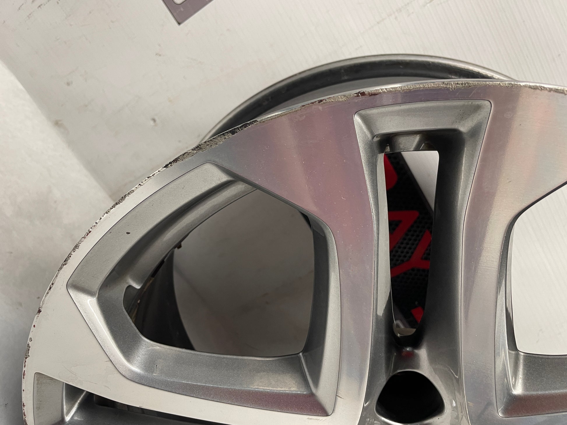 2016 Chevy SS Sedan Factory OEM Front Wheel 19x8.5 OEM - Day's Parts Yard