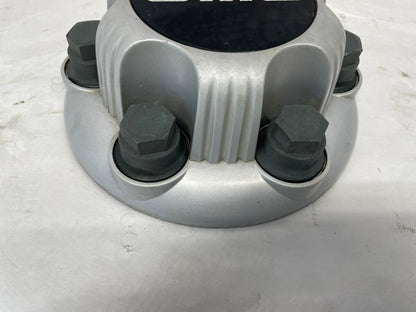 GMC SILVER CENTER CAP - Day's Parts Yard