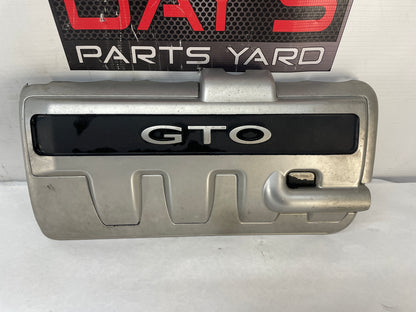 2004 Pontiac GTO RH & LH Engine Motor Intake Manifold Coil Covers Set OEM