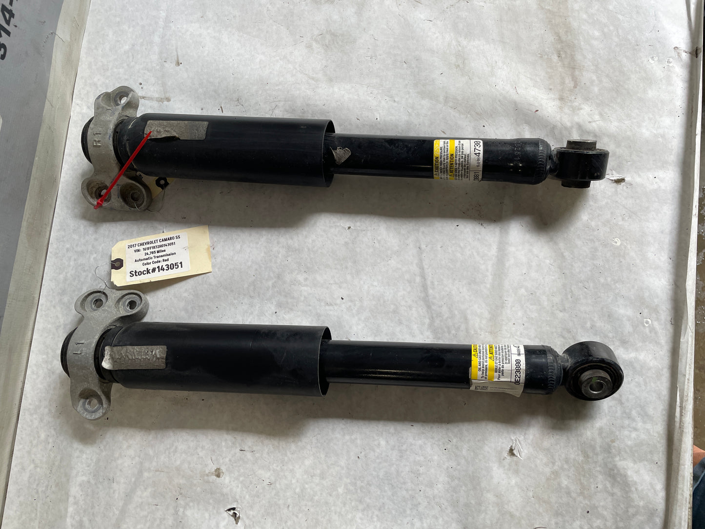2017 Chevy Camaro SS Rear RH & LH Shock Absorbers OEM - Day's Parts Yard