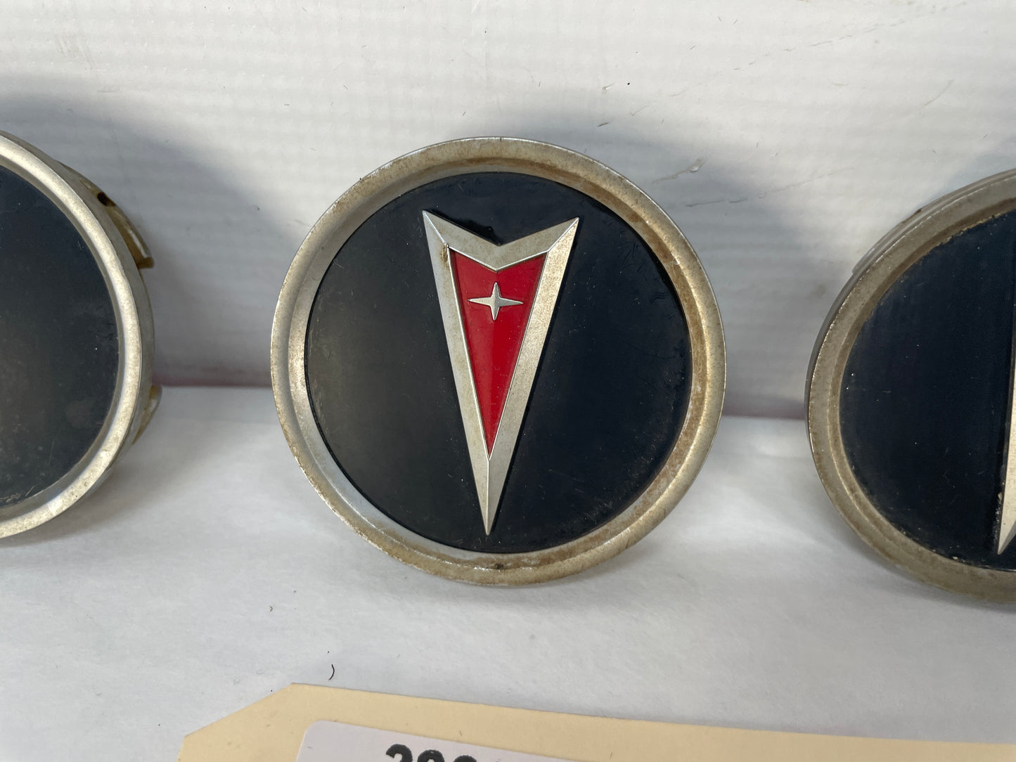 2004 Pontiac GTO Wheel Center Caps OEM