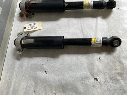 2017 Chevy Camaro SS Rear RH & LH Shock Absorbers OEM - Day's Parts Yard