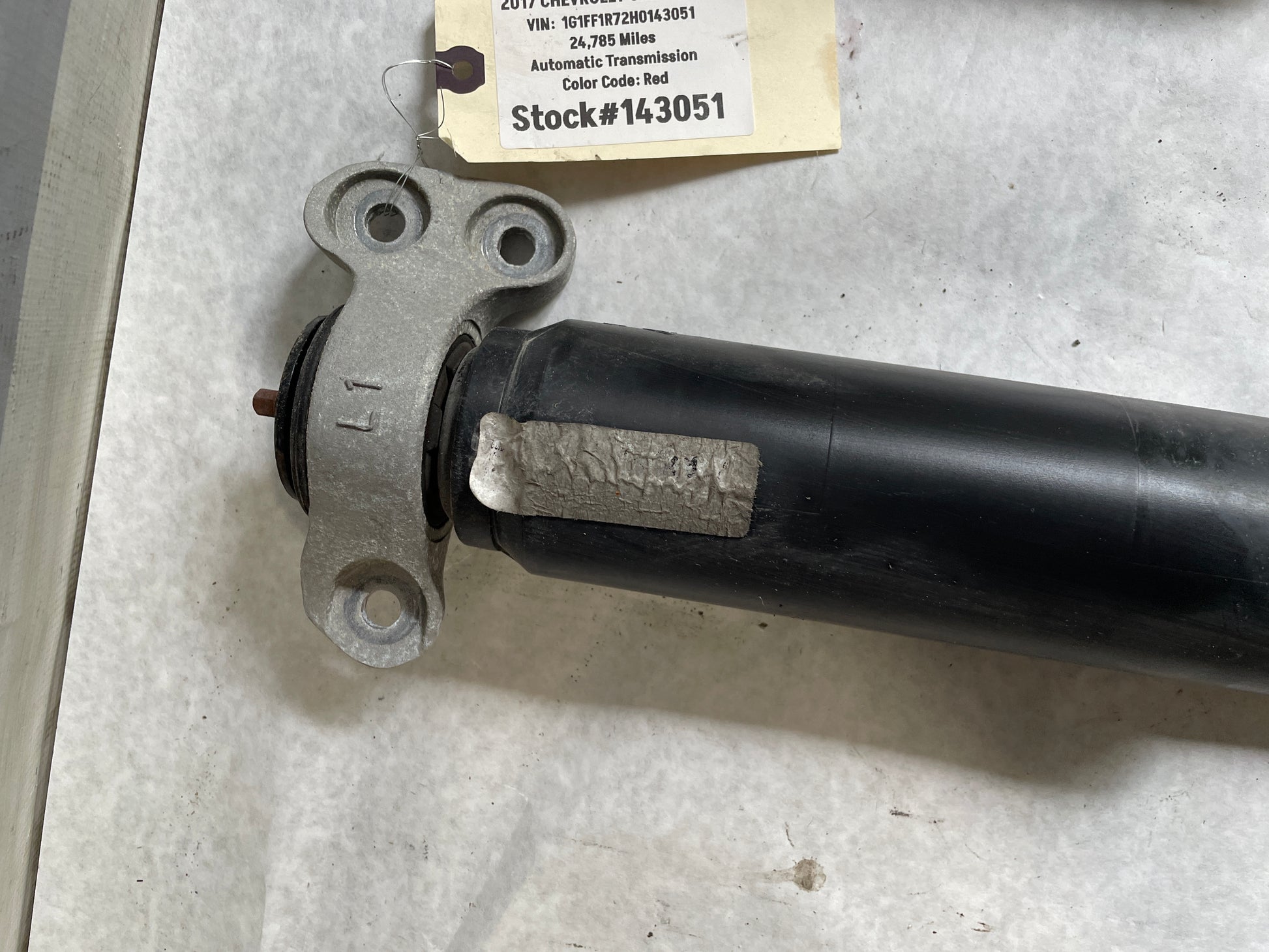 2017 Chevy Camaro SS Rear RH & LH Shock Absorbers OEM - Day's Parts Yard