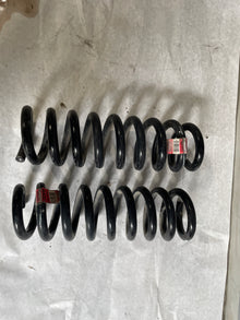 2017 Chevy Camaro SS Rear RH & LH Coil Springs Set OEM - Day's Parts Yard