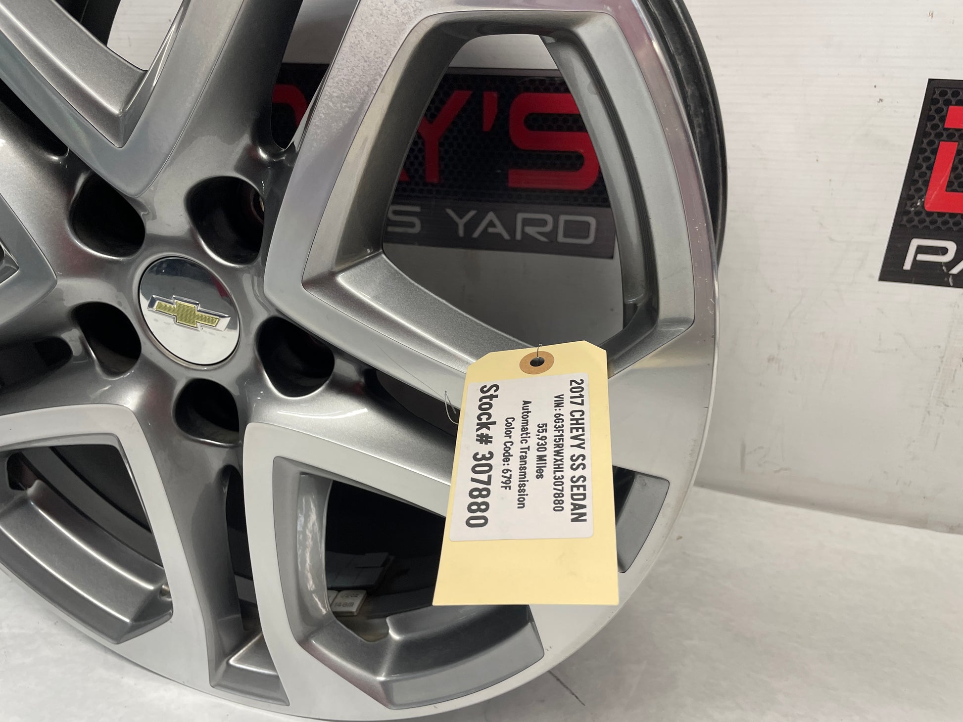 2016 Chevy SS Sedan Factory OEM Front Wheel 19x8.5 OEM - Day's Parts Yard