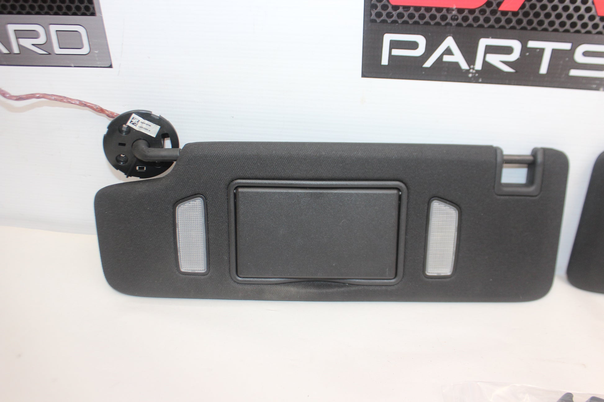 2021 Chevy Camaro SS RH & LH Sunvisor Sun Visor w/Clips OEM - Day's Parts Yard