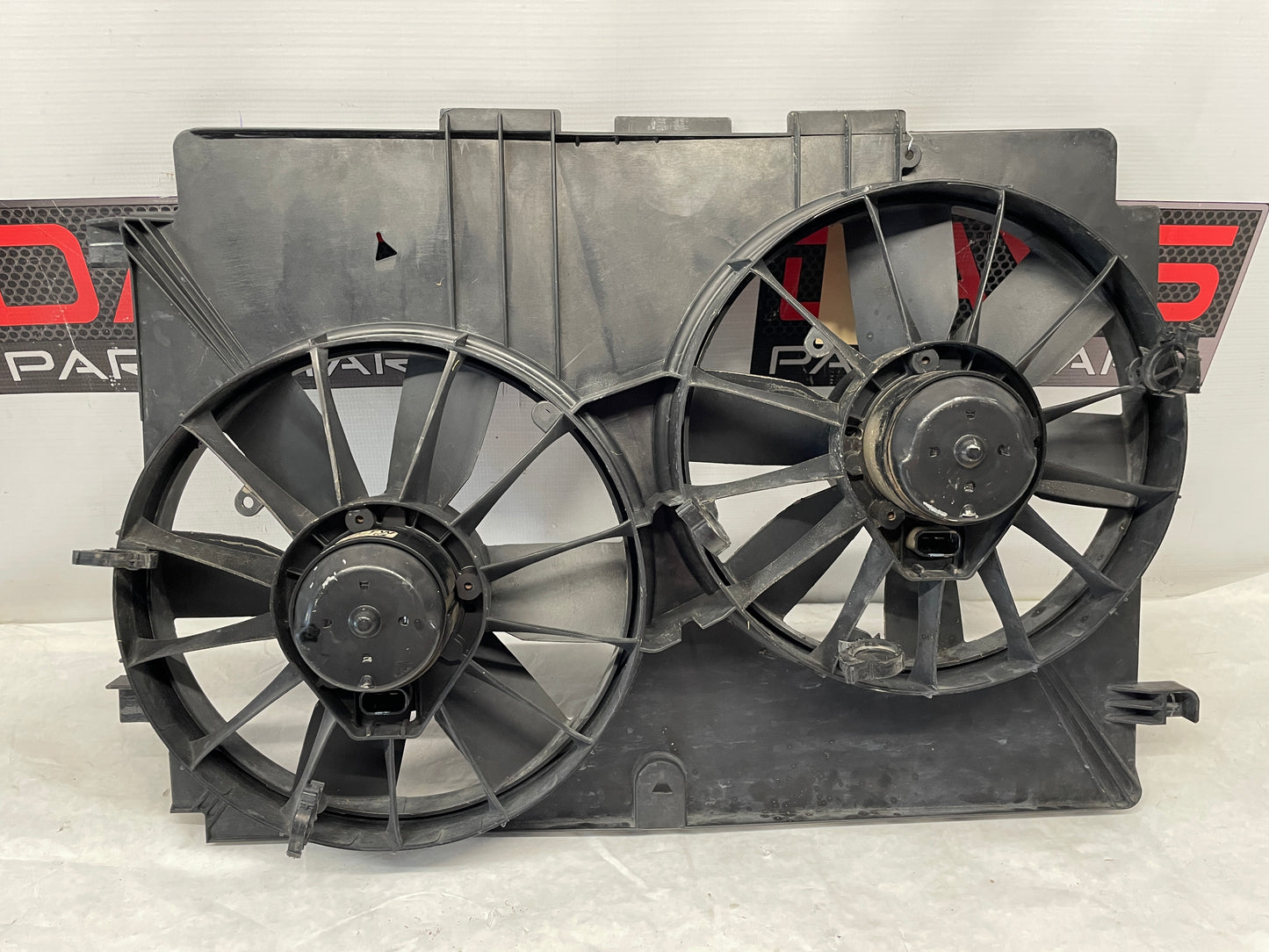2004 Chevy C5 Corvette Radiator Electric Cooling Fans Assembly OEM