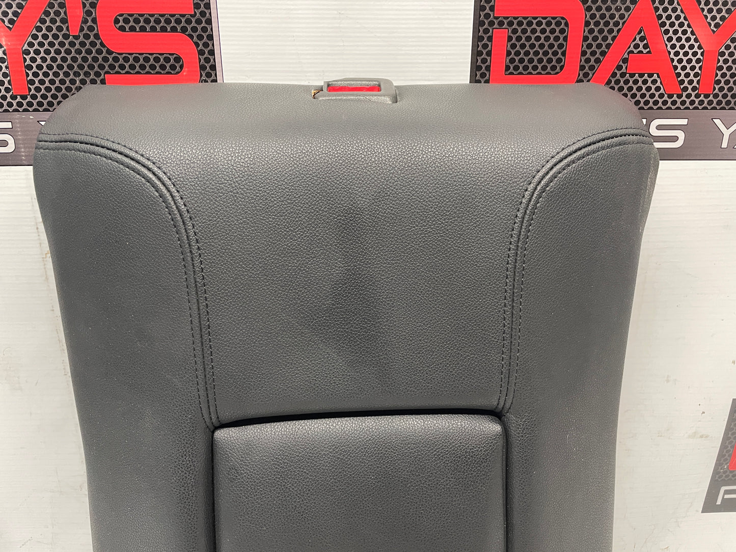 2008 Pontiac G8 GT Rear Middle Center Upper Folding Seat OEM