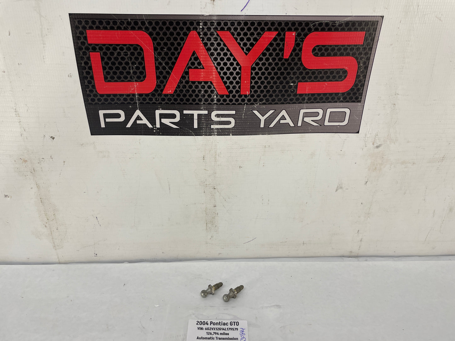 2004 Pontiac GTO Hood Strut Balls Mounts Hangers OEM