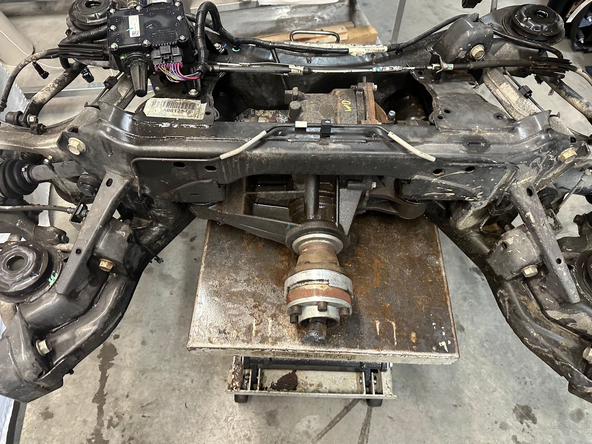 パート11 2011 Cadillac CTS-V 3.23 LSD Complete Rear Cradle