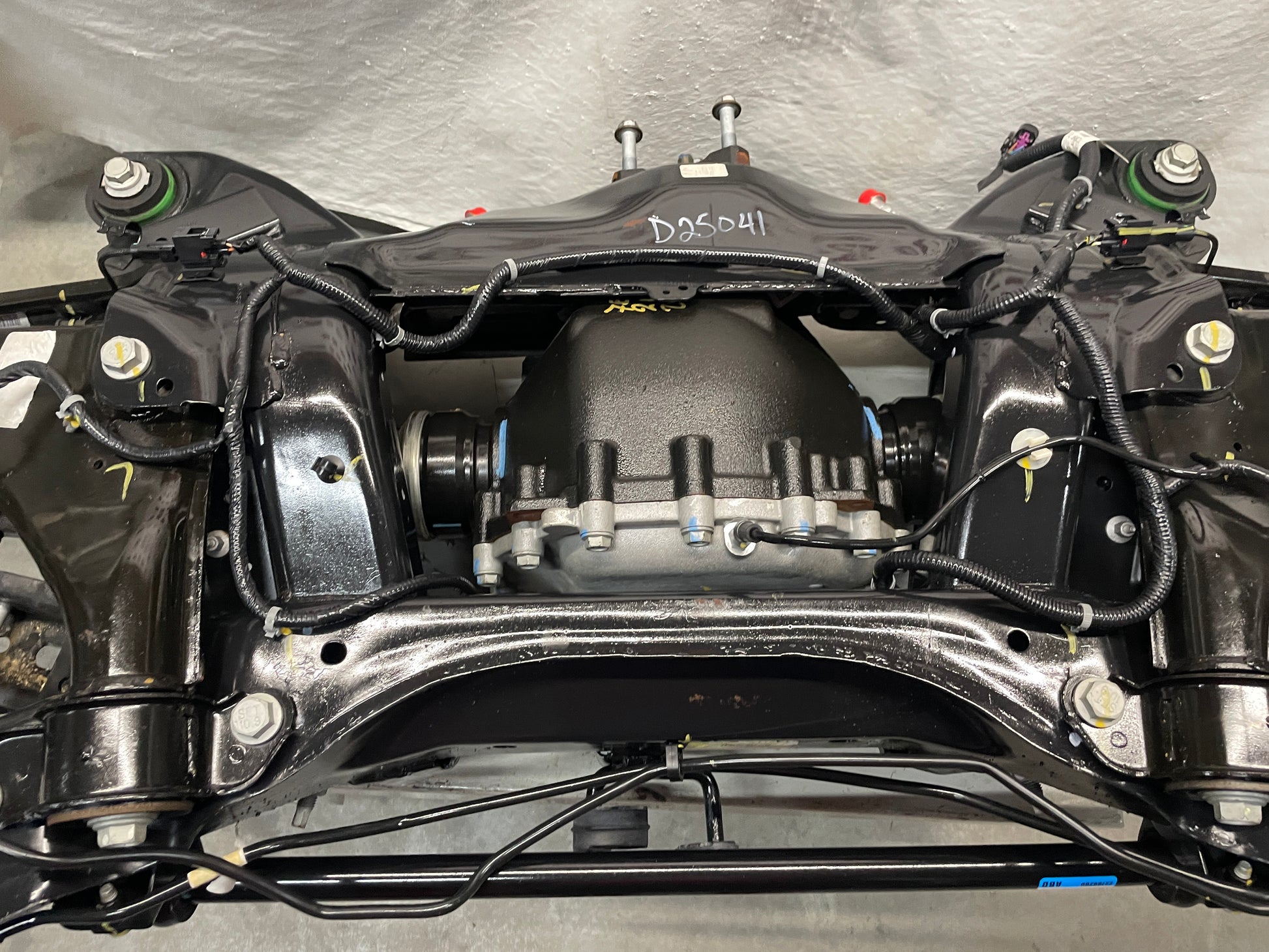 2013 Chevy Camaro ZL1 3.73 Complete Rear Axle Suspension Cradle K Member Subframe Differential OEM - Day's Parts Yard