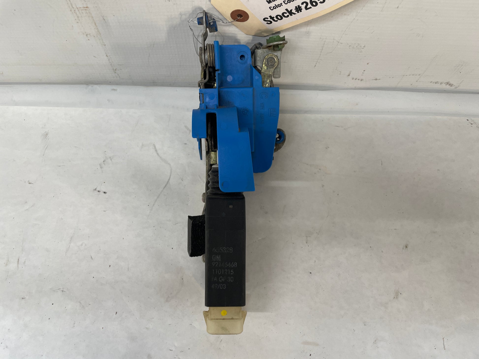 2004 Pontiac GTO LH Driver Door Lock Actuator Assembly OEM - Day's Parts Yard