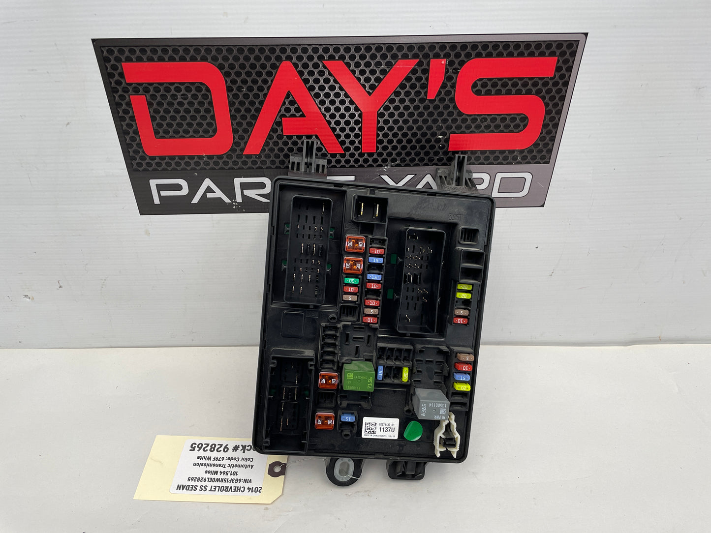 2014 Chevrolet SS Sedan Rear Fuse Box Relay OEM - Day's Parts Yard