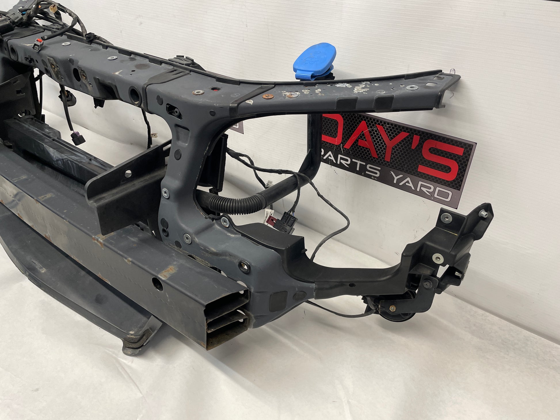 2015 Chevy SS Sedan Front Radiator Core Support Bracket Brace Assembly OEM - Day's Parts Yard