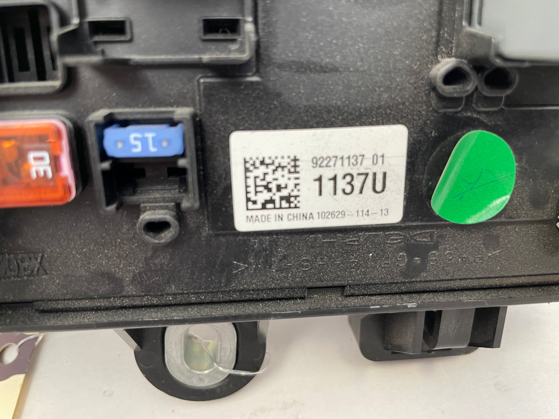2014 Chevrolet SS Sedan Rear Fuse Box Relay OEM - Day's Parts Yard