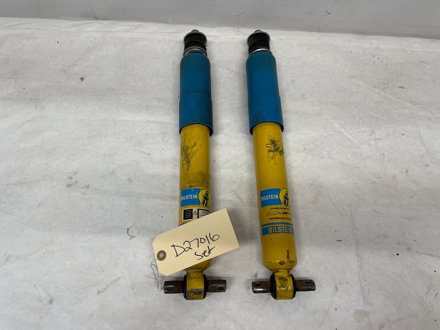 2004 Chevy C5 Corvette RH & LH Front Suspension Bilstein Strut Shock Absorber Set OEM