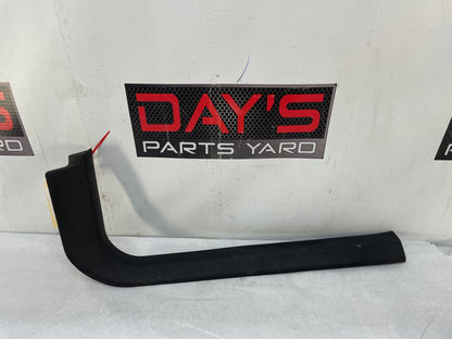 2010 Cadillac CTS-V Sedan RH Passenger Interior Front Sill Carpet Retainer Trim Plate OEM