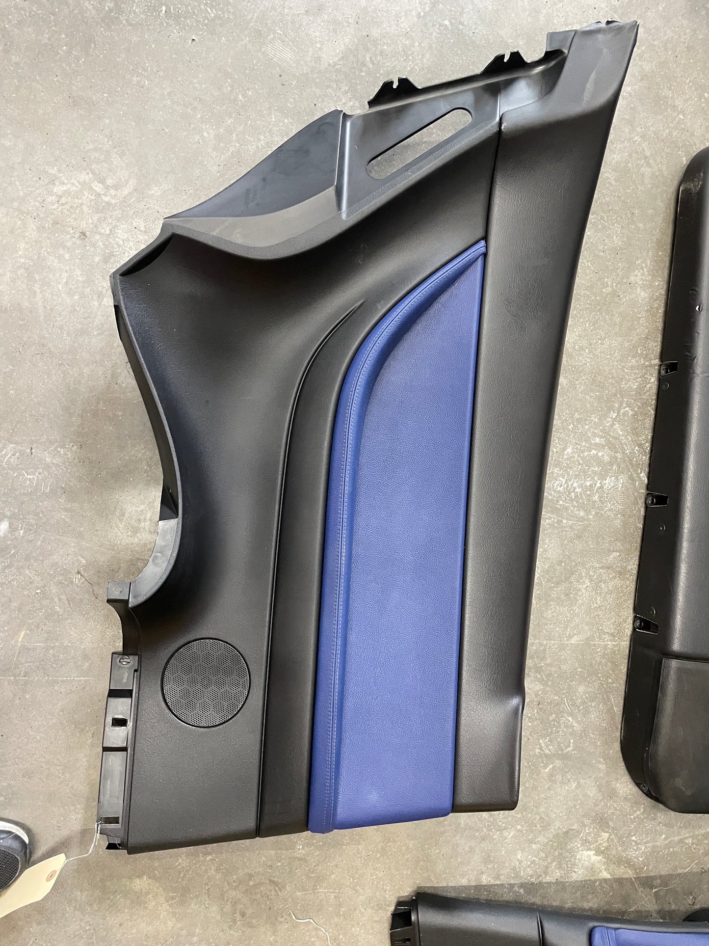 2005 Pontiac GTO Blue Interior Set Seats, Door Panels, Trim Etc. OEM