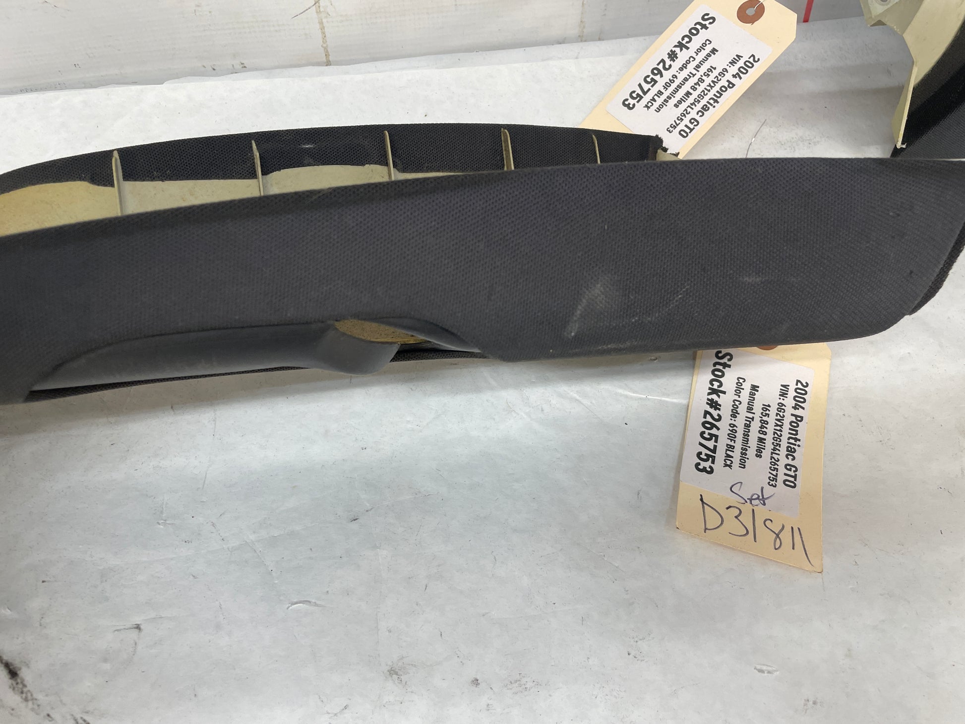 2005 Pontiac GTO RH & LH Interior B Pillar Seat Belt Trim OEM - Day's Parts Yard