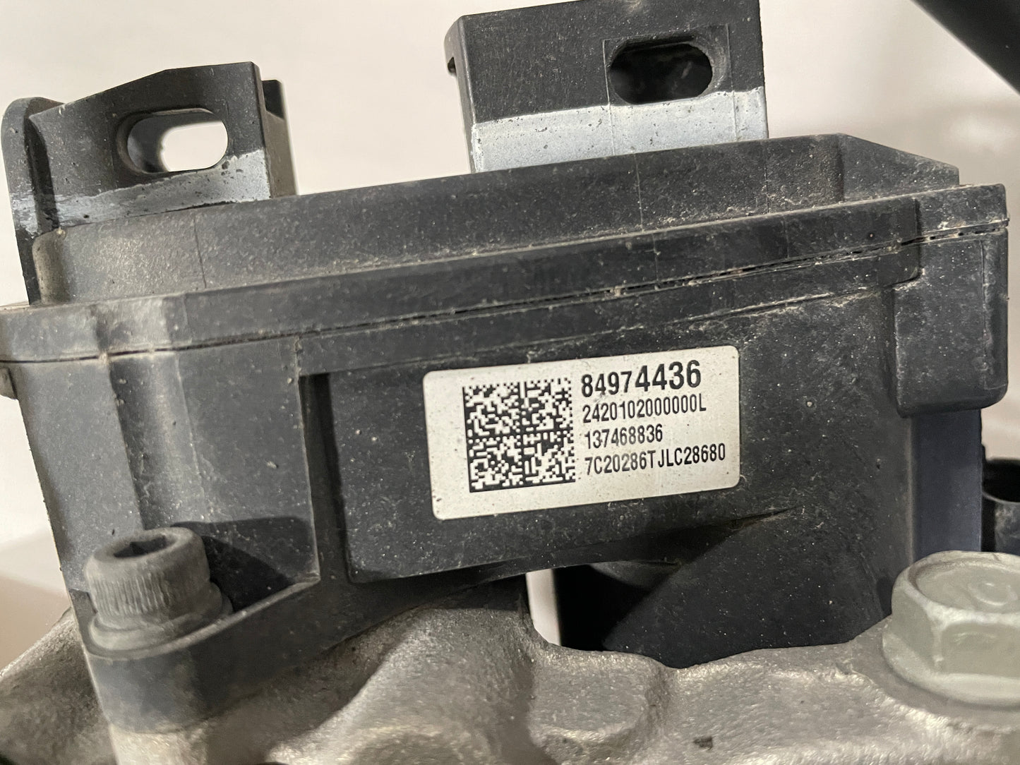 2021 Chevy Camaro SS Rear Brake Calipers and Rotors OEM - Day's Parts Yard