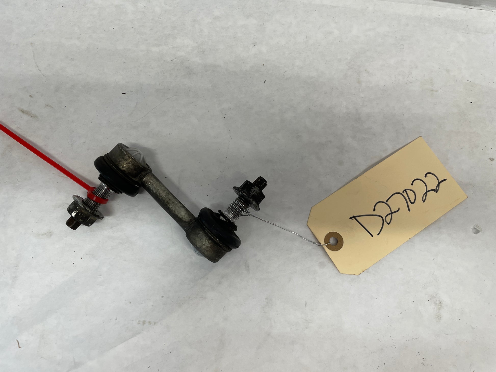 2008 Chevy Corvette RH Passenger Rear Sway Bar Bracket OEM - Day's Parts Yard