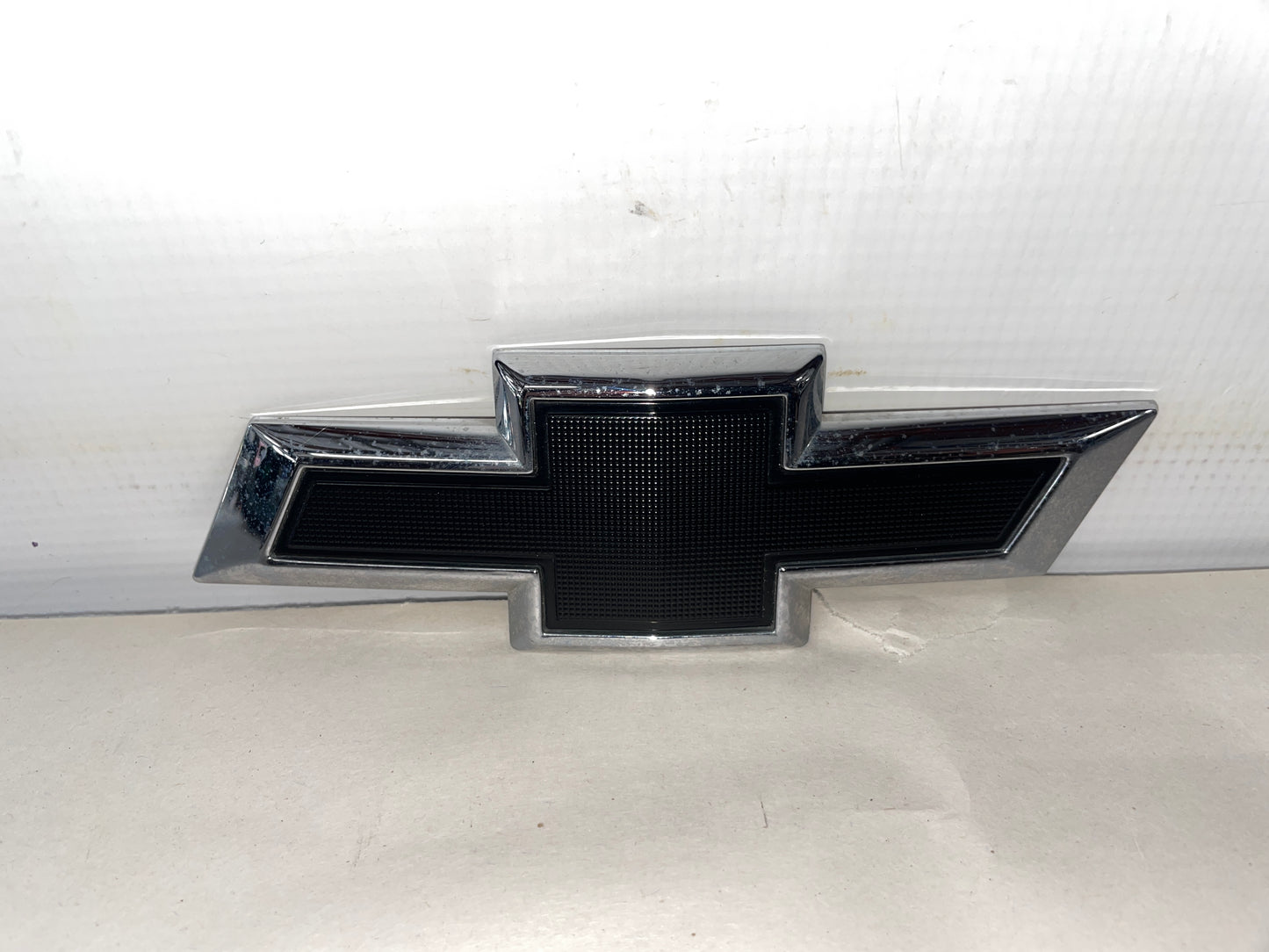 2019 Chevy Camaro ZL1 1LE Black Rear Trunk Bowtie Bow TieEmblem OEM