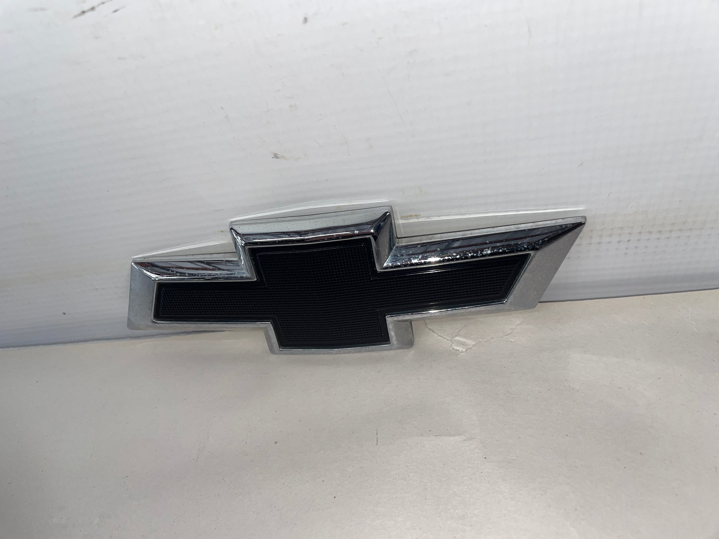 2019 Chevy Camaro ZL1 1LE Black Rear Trunk Bowtie Bow TieEmblem OEM