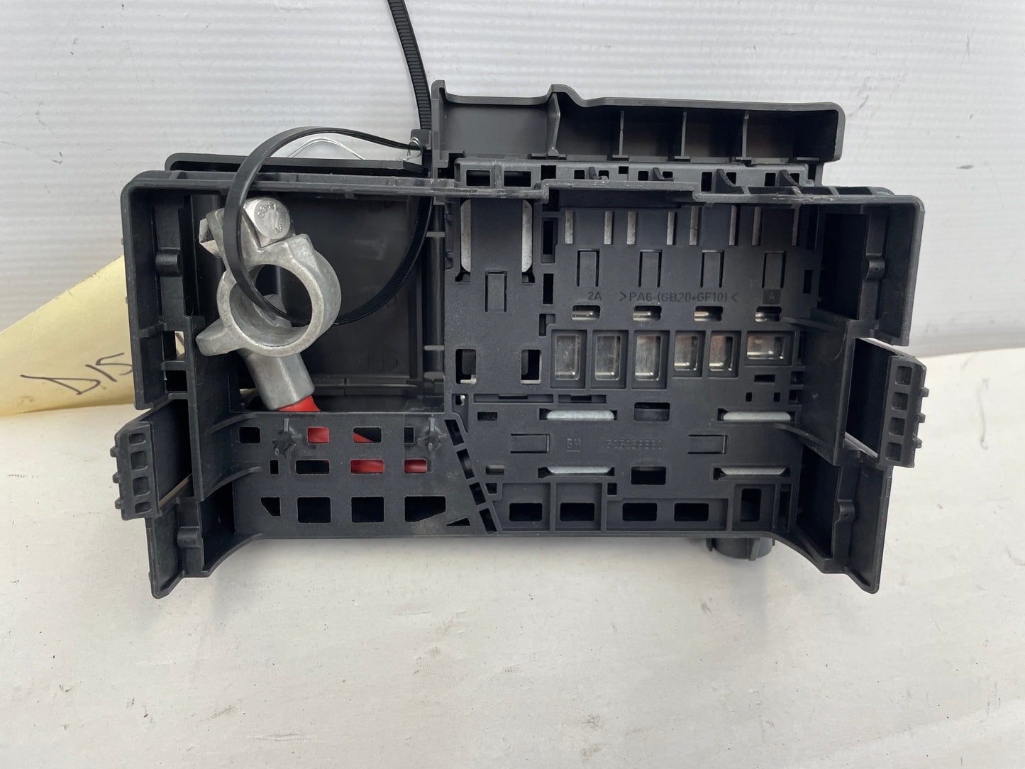 2017 Cadillac ATS-V Coupe Rear Body Battery Fuse Relay Block OEM - Day's Parts Yard