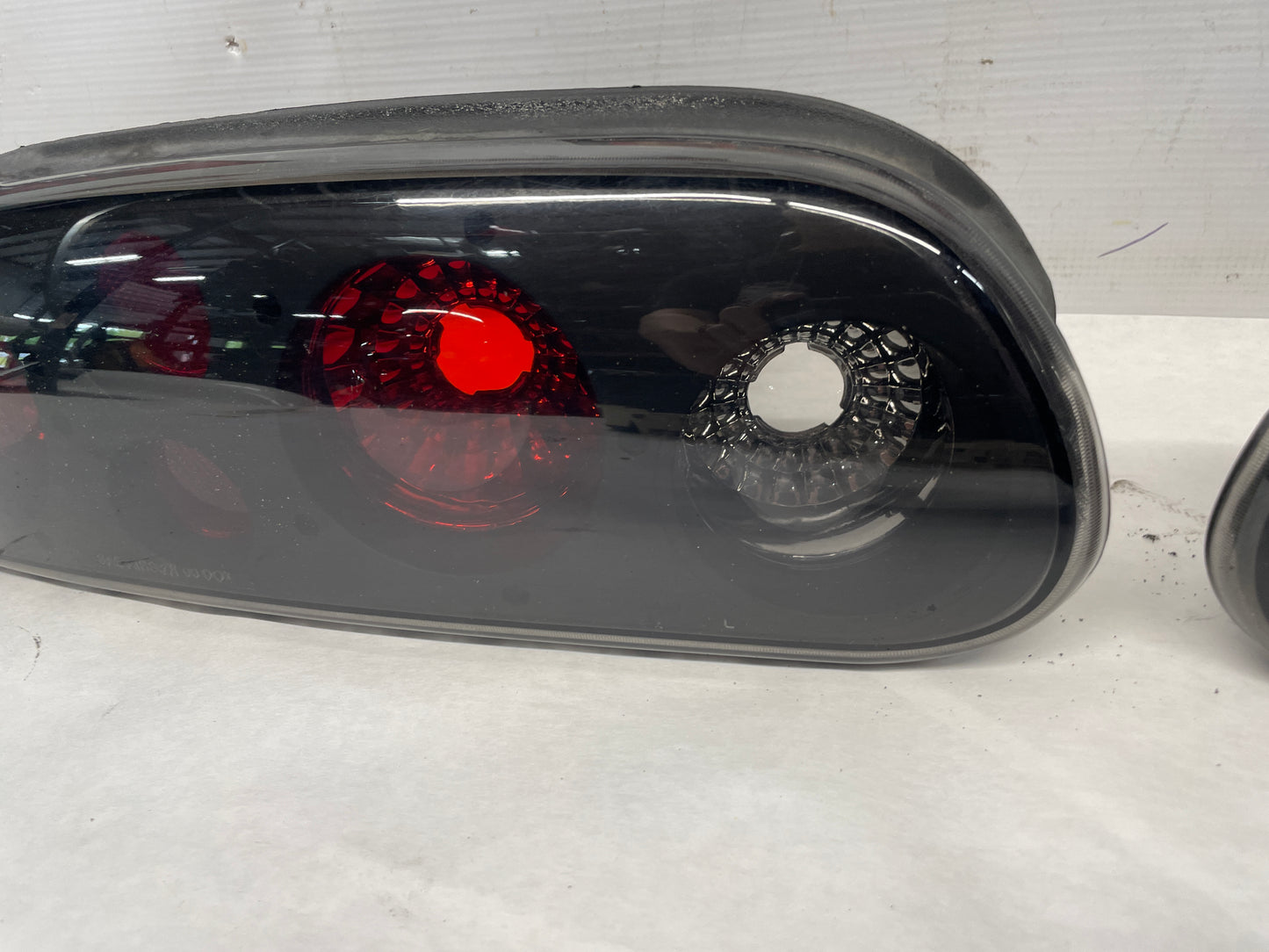 1999 Chevy Camaro Z28 SS RH & LH Aftermarket Taillight Tail Light Lamps